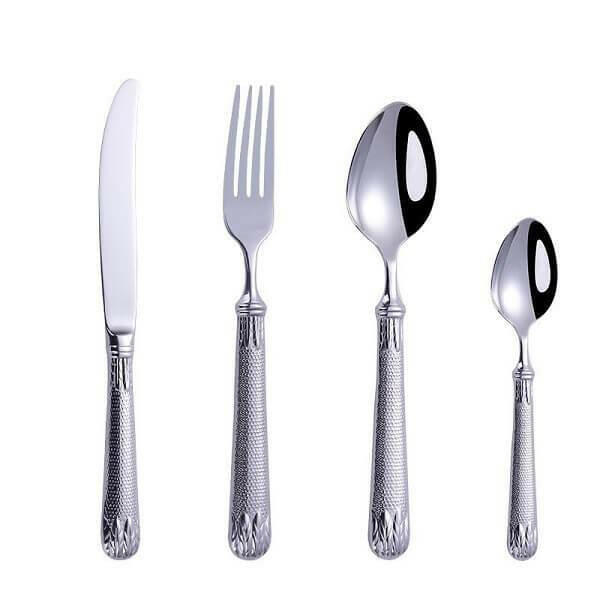 Eleonor Gold Luxury Flatware Set