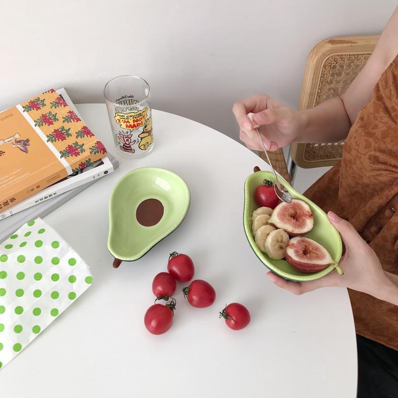 Milly - Glazed Colored Ceramic Avocado Plate - Nordic Side - 02-19, modern-pieces